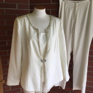 Beautiful White Slacks Suit by Midnight Velvet  16